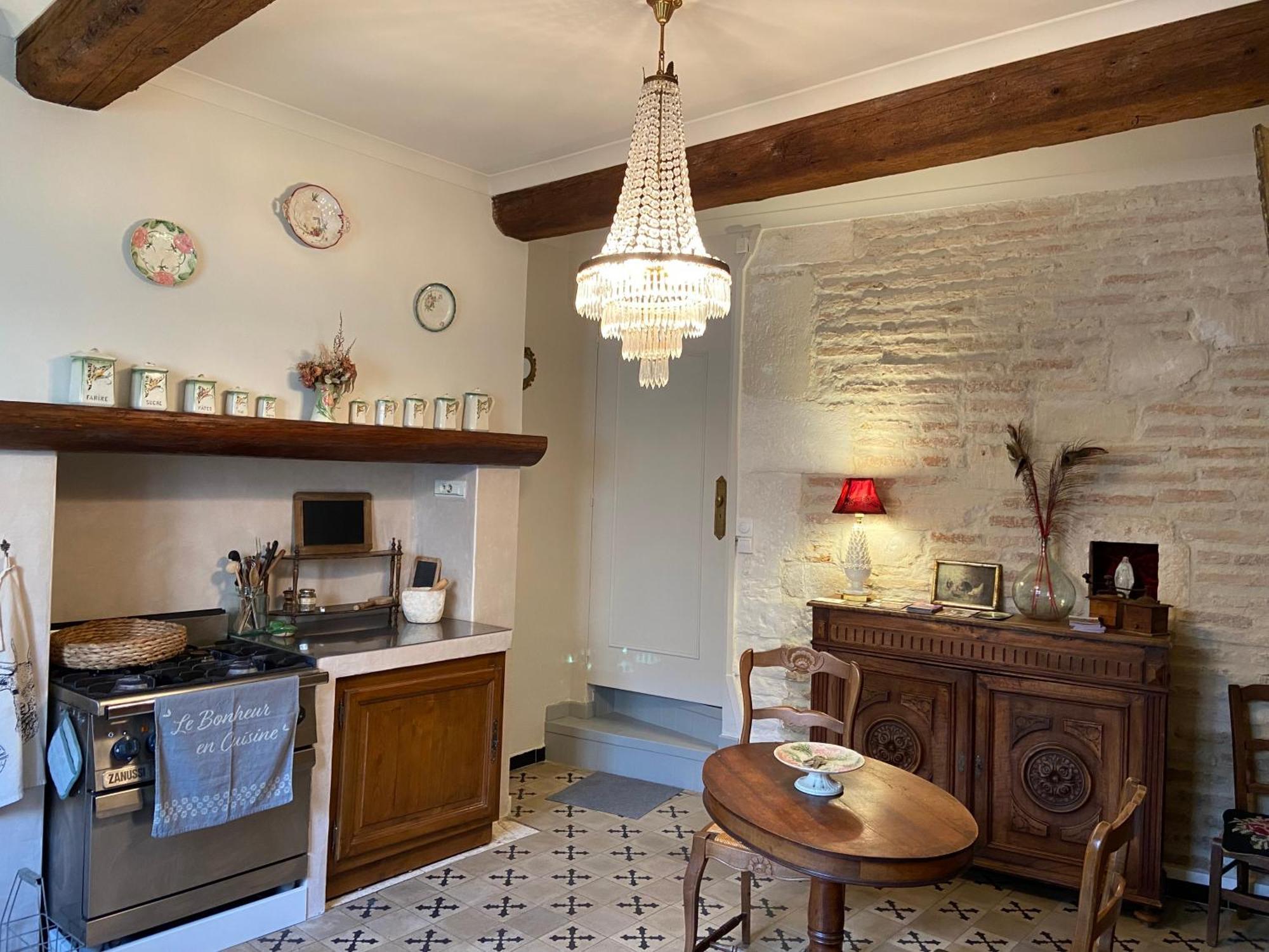 Maison 1823 - De Charme à Couette-café *